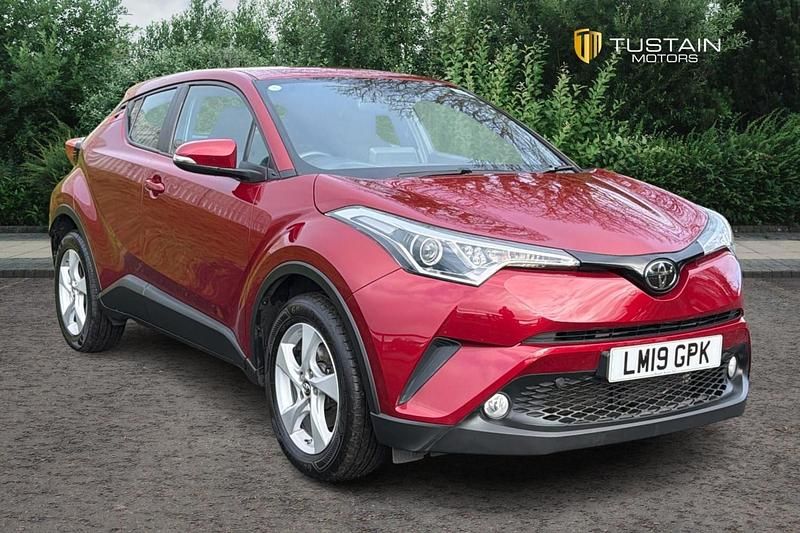 Used Toyota C-HR 116 HP (85 kW) 2019 Red SUV