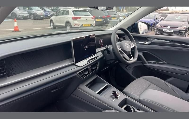Novo VW Tayron Match 200 HP (147 kW) 2026 Azul SUV