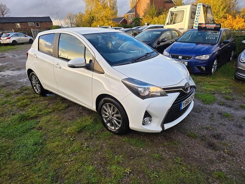 Used Toyota Yaris 2016 White Hatchback
