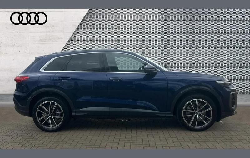 Used Audi Q5 Advanced 204 HP (150 kW) 2025 Blue SUV