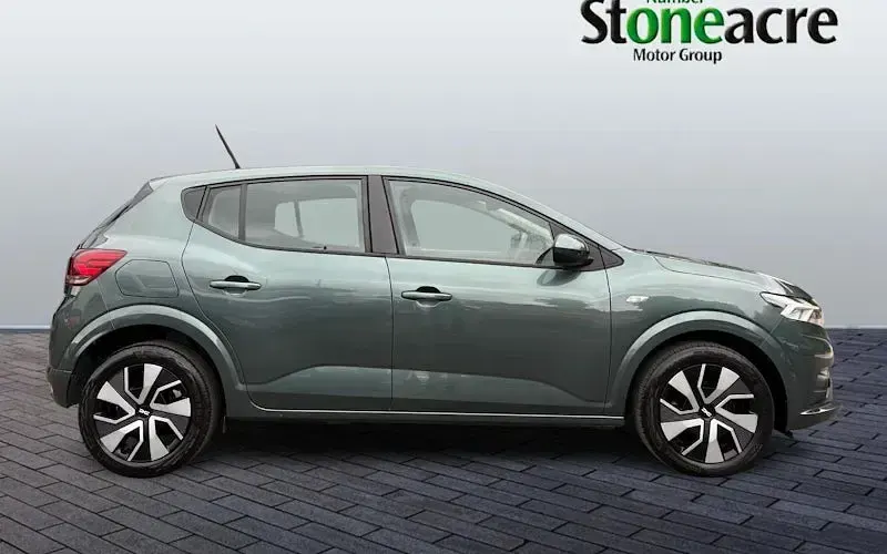 Used Dacia Sandero Expression 91 HP (66 kW) 2024 Green Hatchback