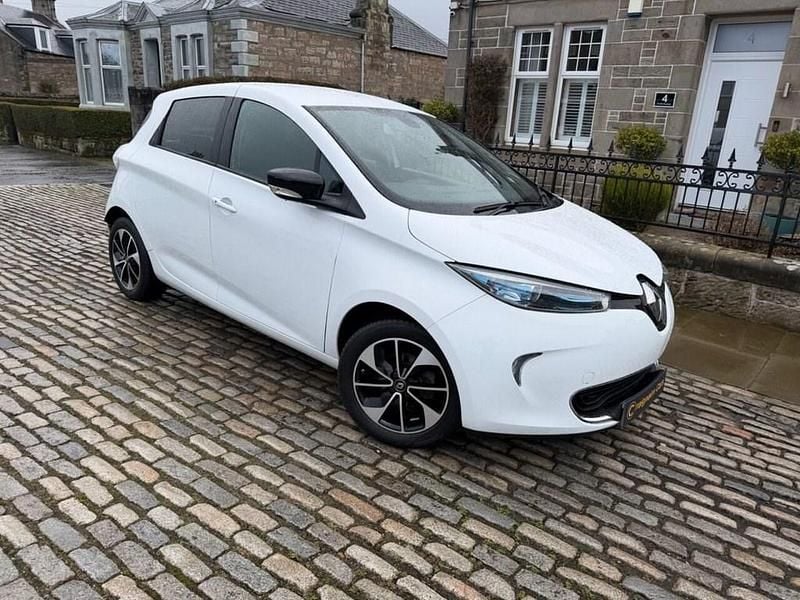 Used Renault Zoe Dynamique 64 kW (88 HP) 2019 White Hatchback