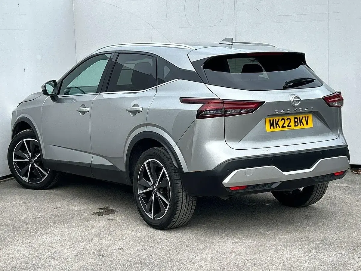 Used Nissan Qashqai S 140 HP (102 kW) 2022 Silver SUV