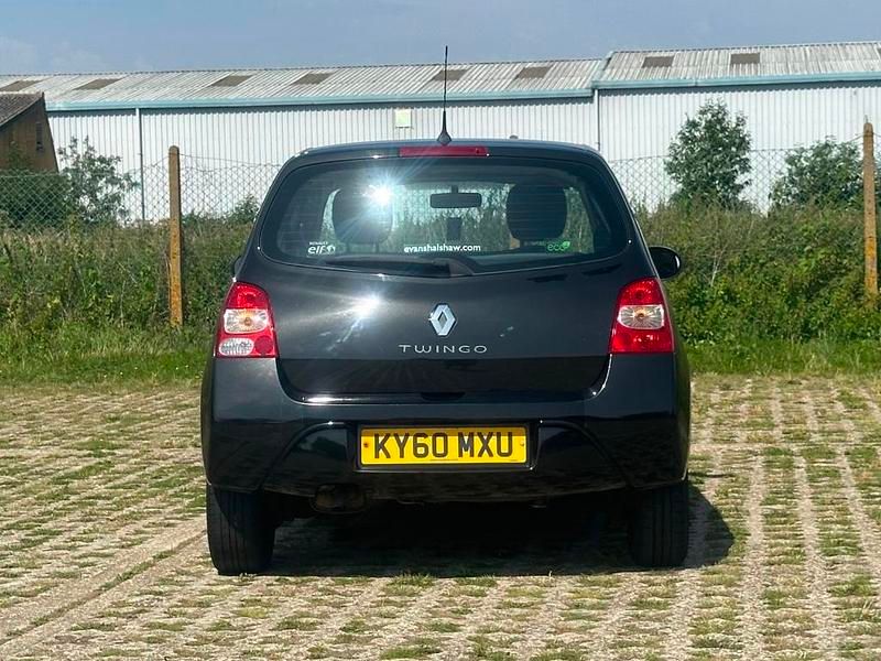 Usado Renault Twingo 2010 Preto Citadino