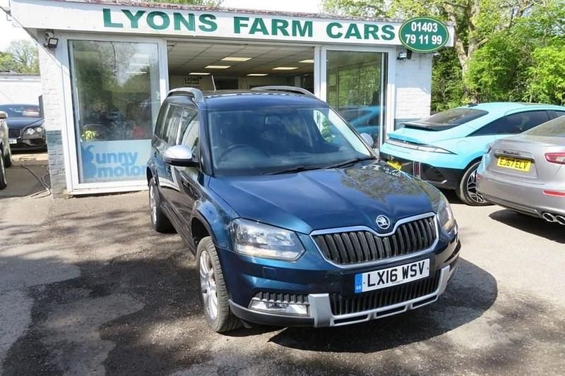 Used Skoda Yeti SE 110 HP (80 kW) 2016 Blue SUV