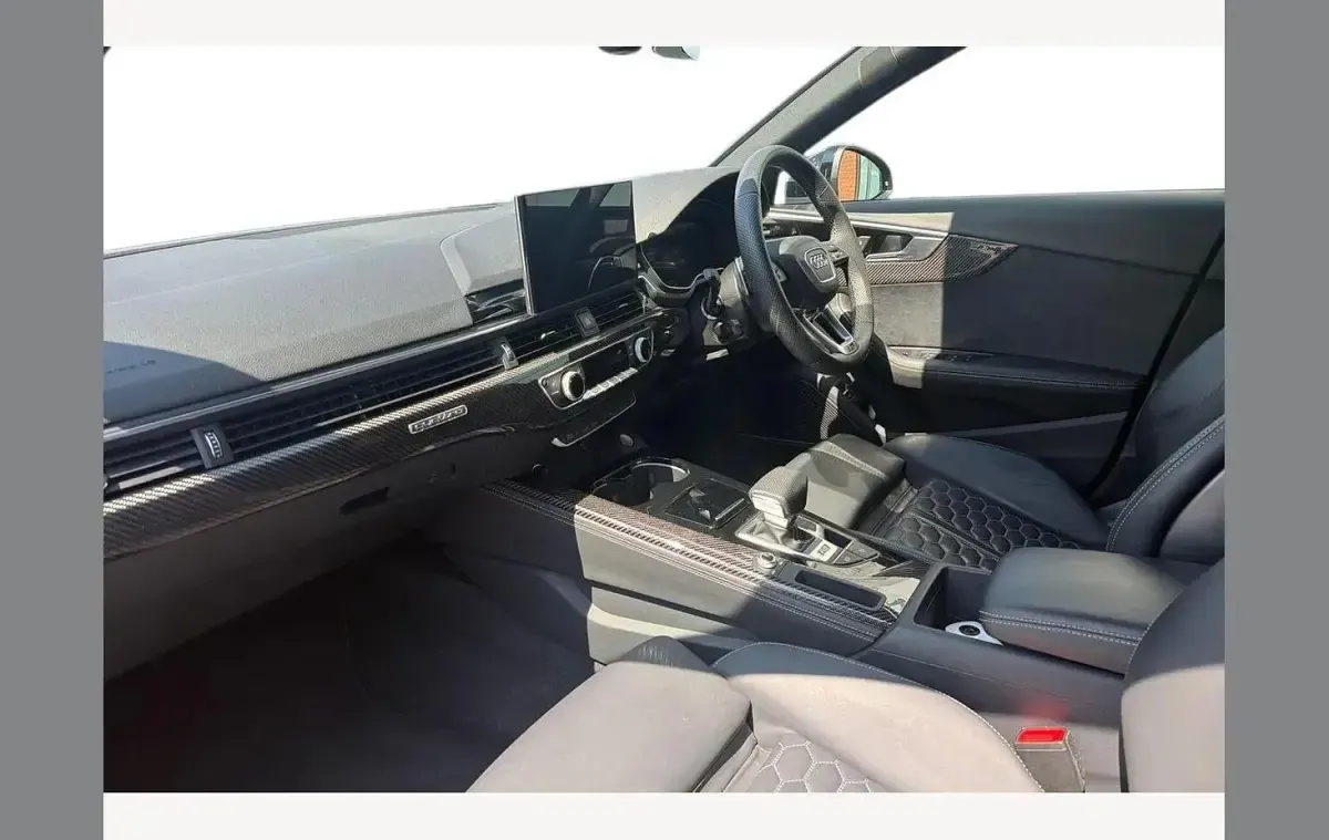 Used Audi RS4 Design 450 HP (330 kW) 2023 Black Estate