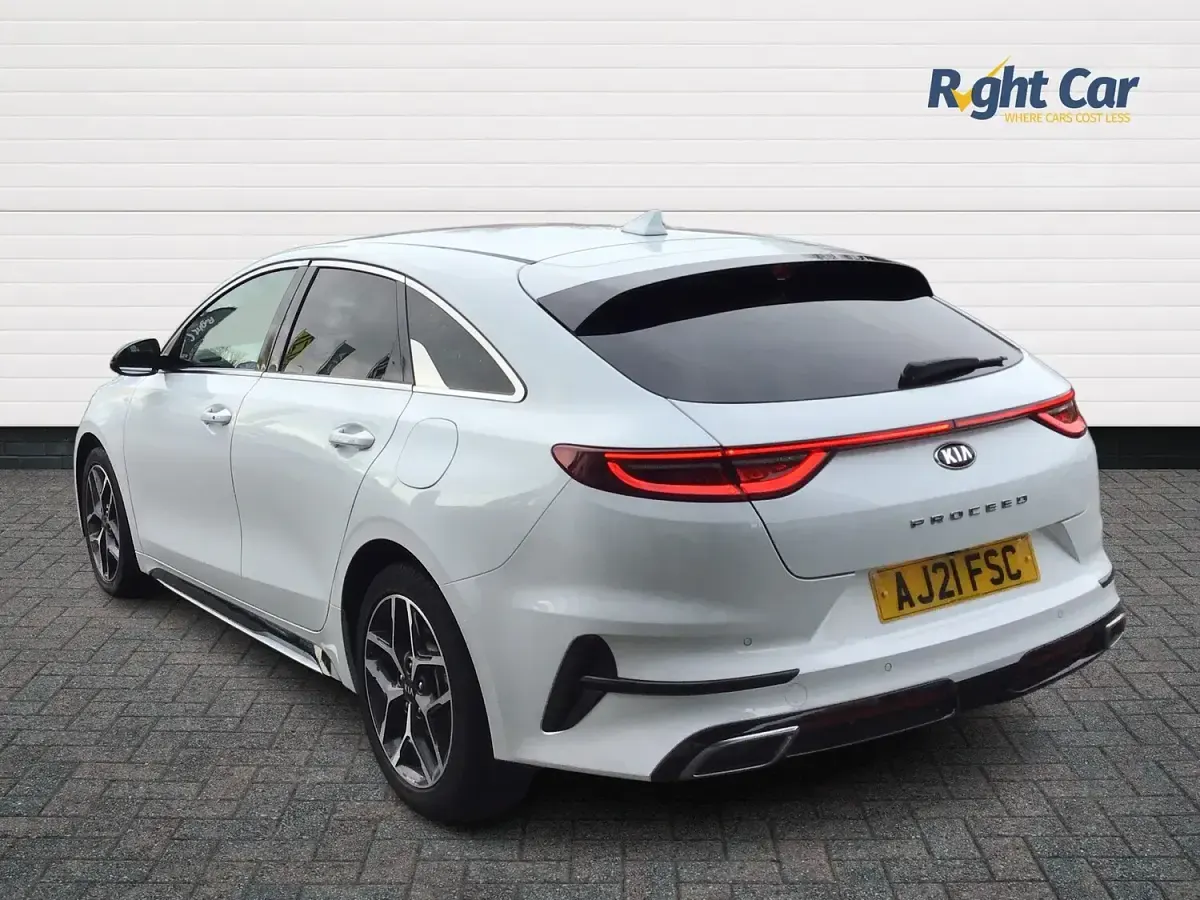 Used Kia Ceed GT-Line 2021 White Hatchback