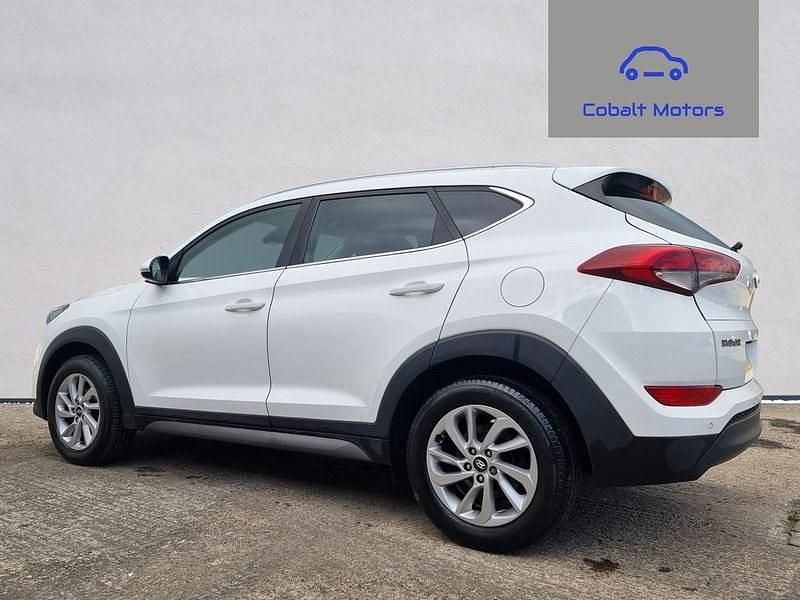 Used Hyundai Tucson Premium 116 HP (85 kW) 2016 White SUV