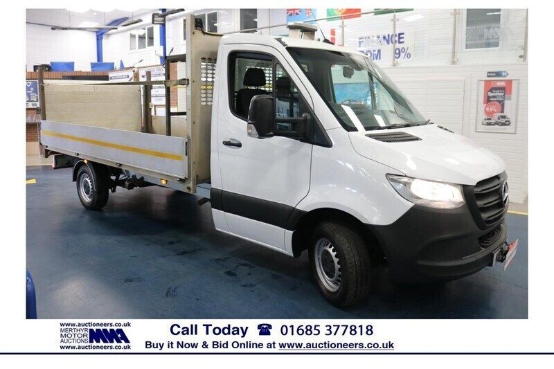 White Used 2019 Mercedes Sprinter Van | £10,700 (Fair price) - Image 1/4