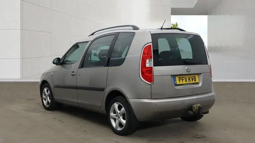 Used Skoda Roomster SE 105 HP (77 kW) 2011 Beige MPV