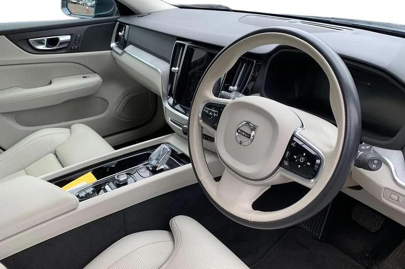Used Volvo V60 Inscription 2021 Blue Estate