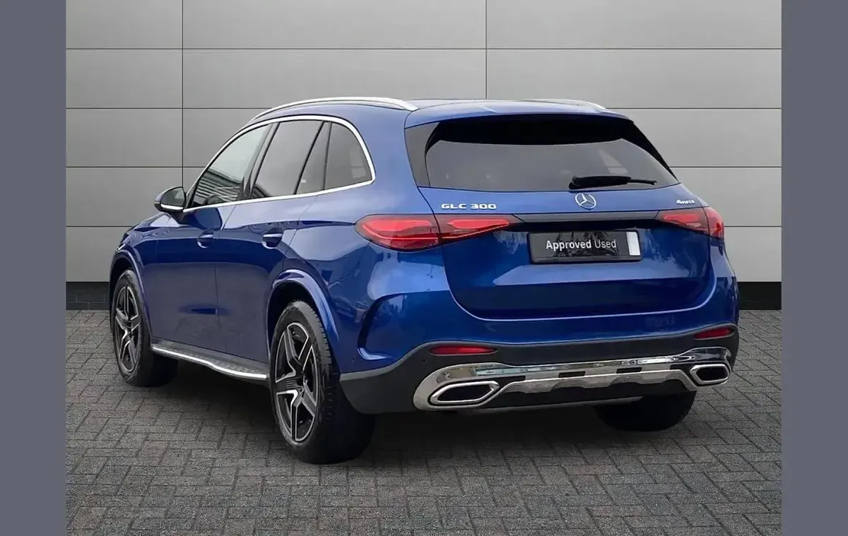 New Mercedes GLC300 AMG line 254 HP (186 kW) 2025 Blue SUV