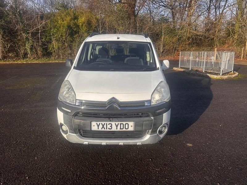 Used Citroën Berlingo XTR 2013 White MPV
