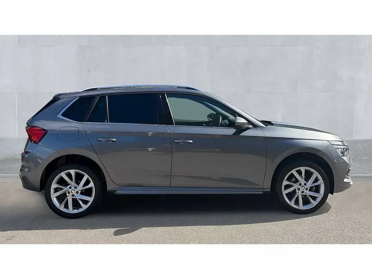Used Skoda 110 R SE L Executive 81 HP (59 kW) 2023 Graphite grey metallic Estate