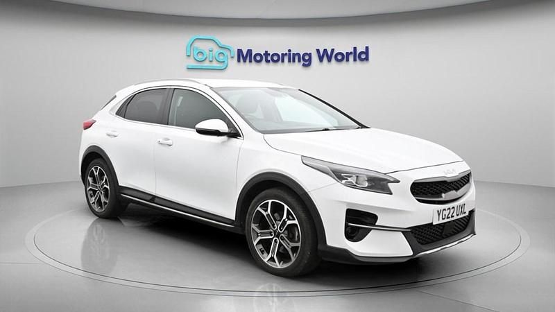 Used Kia XCeed 158 HP (116 kW) 2022 White SUV