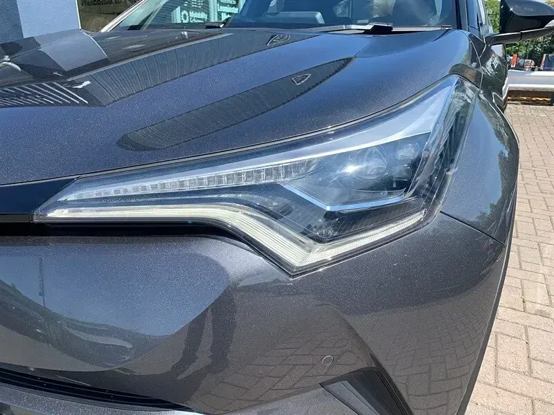 Used Toyota C-HR 122 HP (89 kW) 2019 Grey SUV