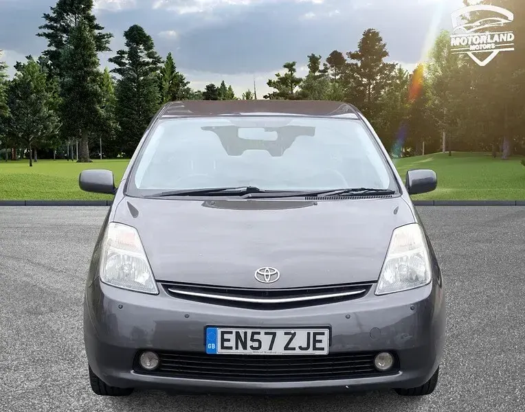 Used Toyota Prius 76 HP (55 kW) 2008 Grey Hatchback