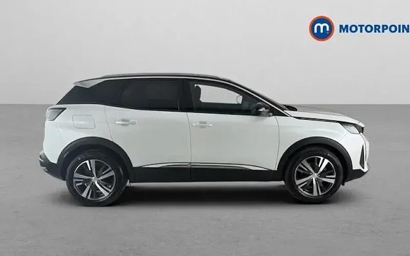 Used Peugeot 3008 Allure 131 HP (96 kW) 2023 White SUV