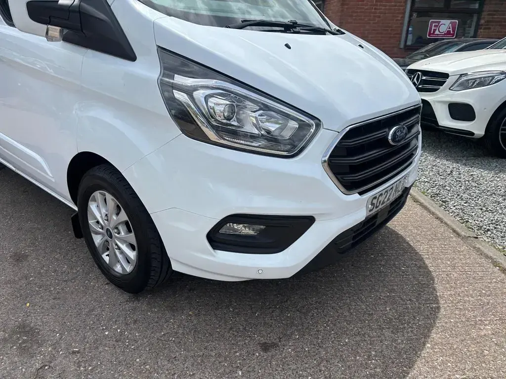 Used Ford Transit Custom Limited 2022 White