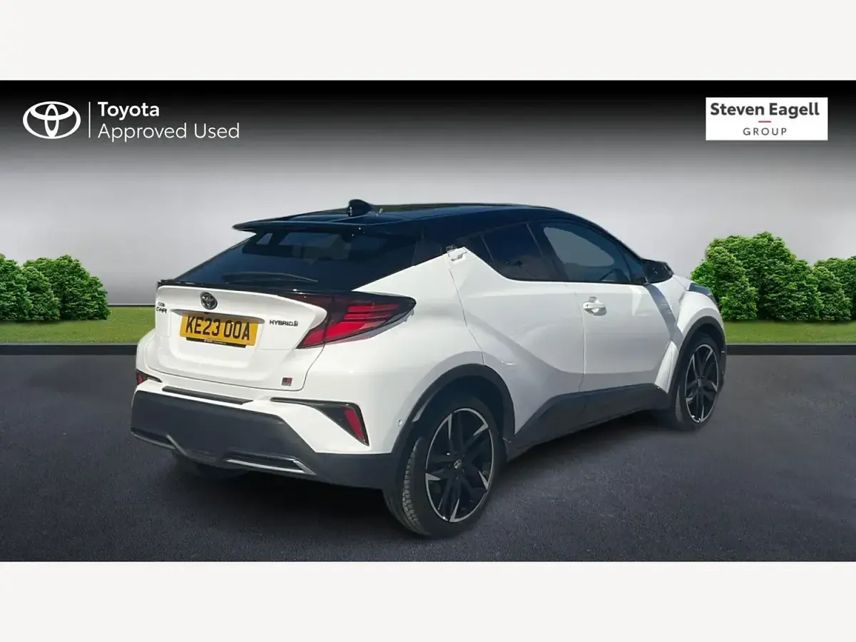 Used Toyota C-HR Sport 2023 White/black SUV