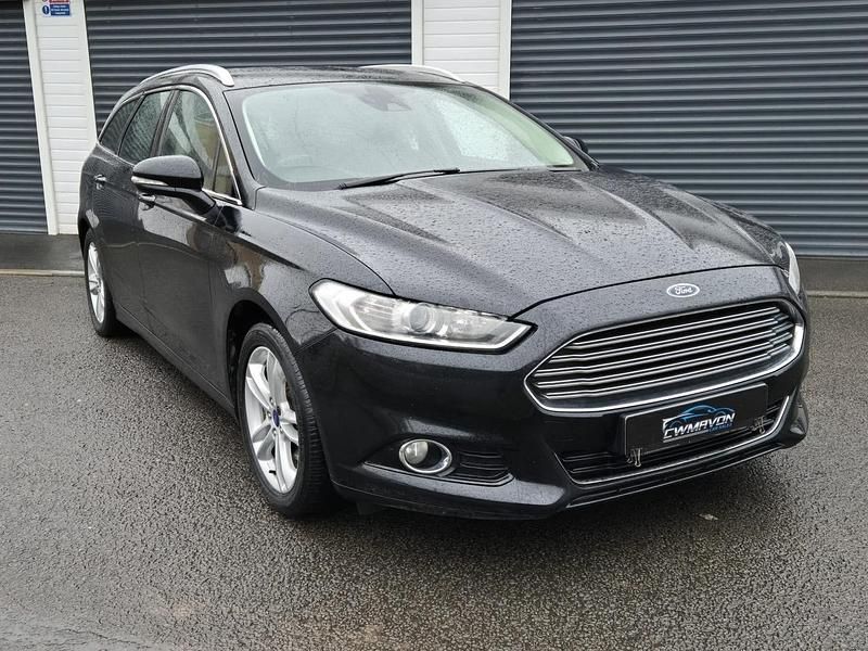 Used Ford Mondeo Titanium 150 HP (110 kW) 2015 Black Estate
