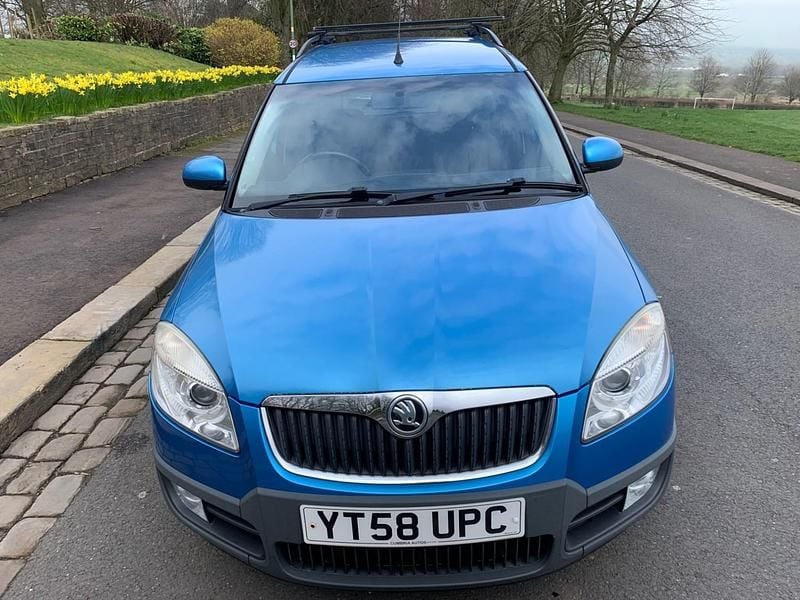Usado Skoda Roomster 2008 Azul Monovolume