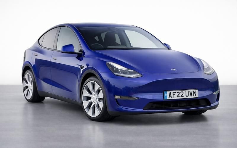 Używany Tesla Model Y Long Range AWD 286 kW (389 KM) 2025 SUV