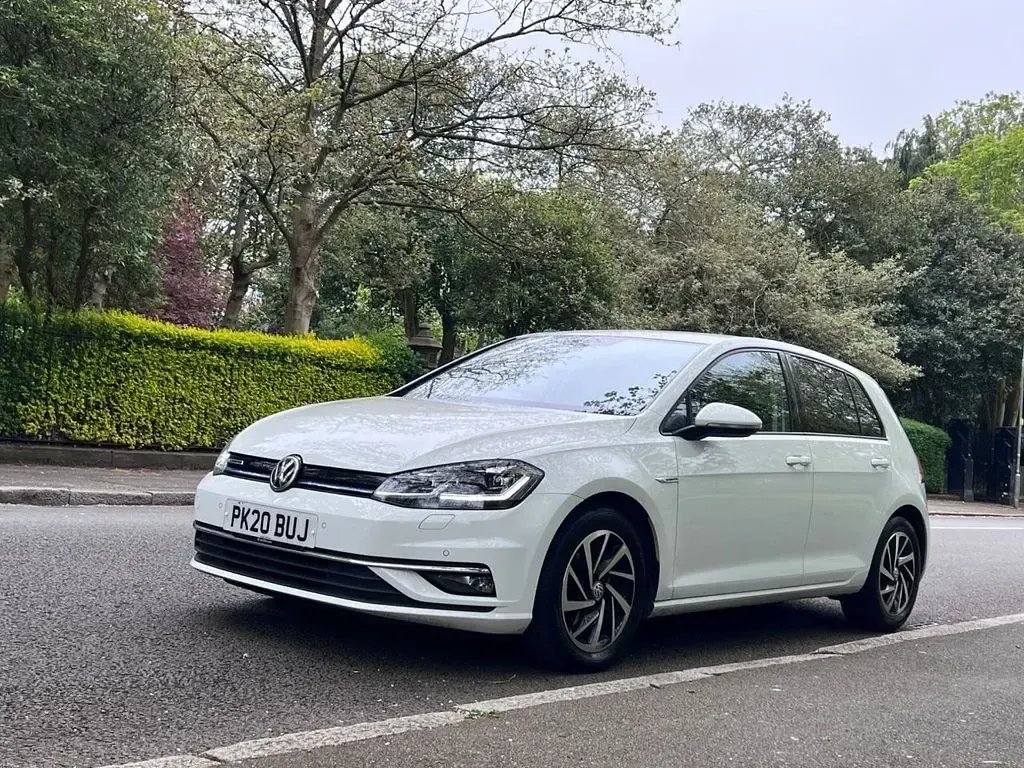 Used VW Golf VII Edition 130 HP (95 kW) 2020 White Hatchback