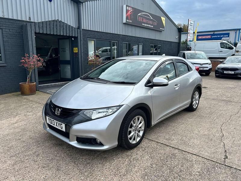 Used Honda Civic ES 2013 Silver Hatchback