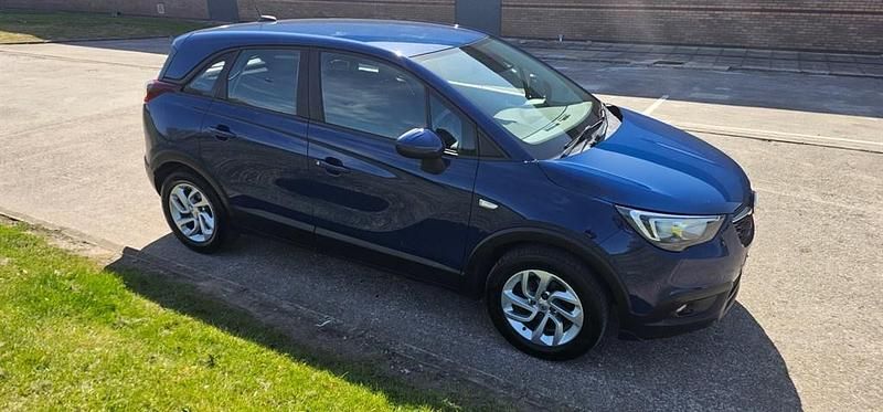 Second-hand Vauxhall Crossland X 2019 Albastru SUV