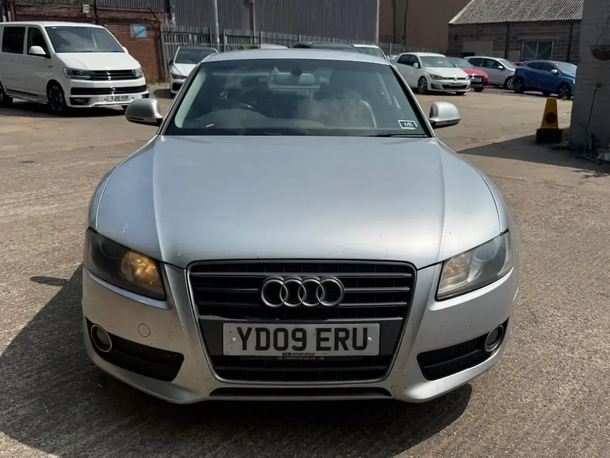 Used Audi A5 180 HP (132 kW) 2009 Silver Coupe