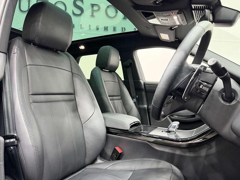 Used Land Rover Range Rover evoque SE Dynamic 2023 Silver Estate