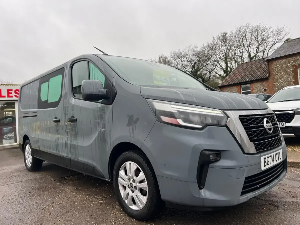 Used Nissan Primastar Tekna 150 HP (110 kW) 2024 Grey MPV