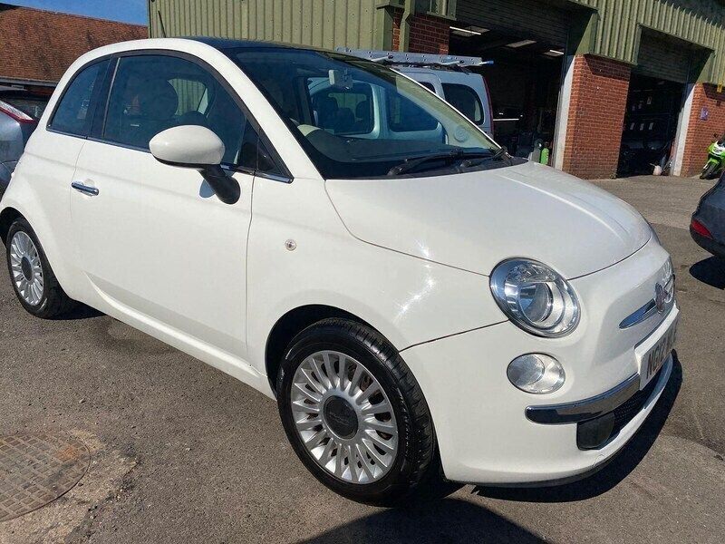 White Used 2012 Fiat 500 Lounge Hatchback | £2,995 (A bit pricey) - Image 1/4