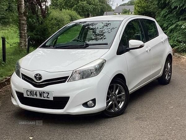 White Used 2014 Toyota Yaris Hatchback | £5,495 (Fair price) - Image 1/4