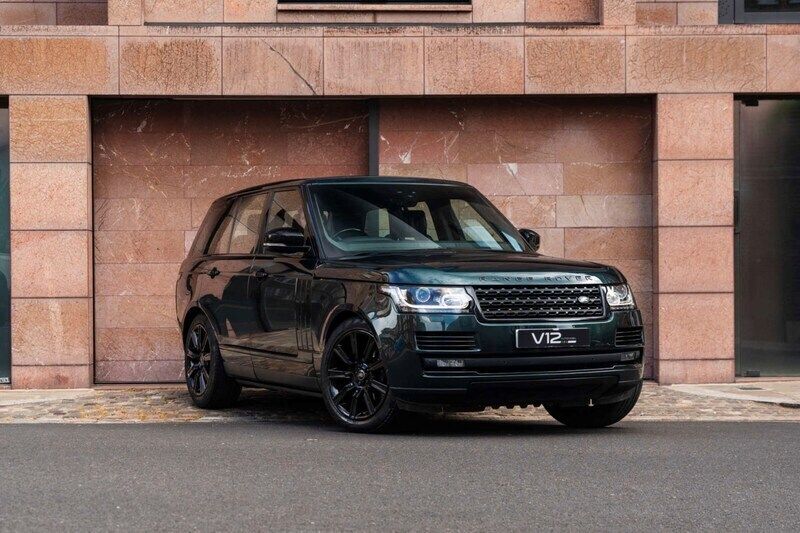 Green Used 2017 Land Rover Range Rover Vogue SE SUV | £30,515 (Super price) - Image 1/4