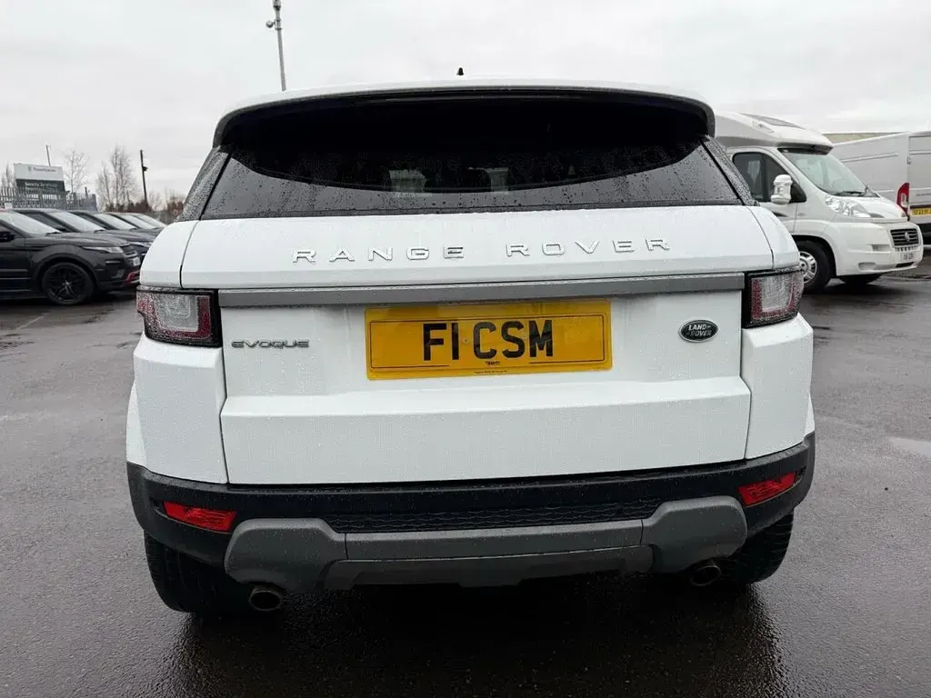 Used Land Rover Range Rover evoque SE 180 HP (132 kW) 2018 White SUV