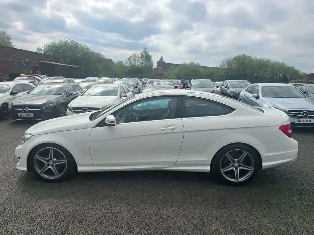 Usado Mercedes C220 AMG 2012 Branco Coupé
