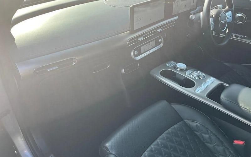 Used Genesis GV60 Sport 233 kW (318 HP) 2022 SUV