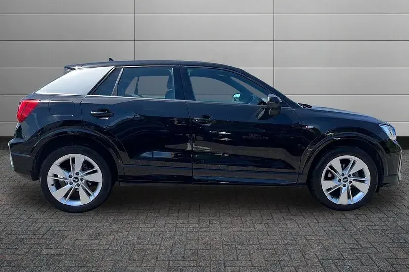 Used Audi Q2 S-Line 150 HP (110 kW) 2021 Black SUV