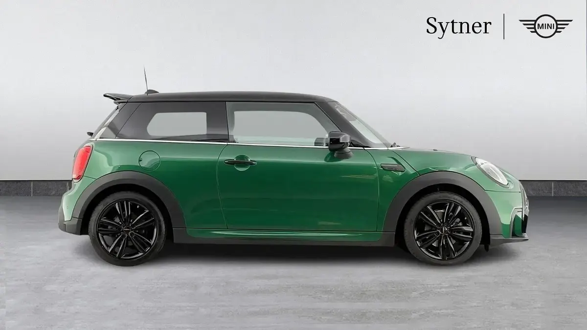 Used Mini Cooper Hatch 134 HP (98 kW) 2023 Green Hatchback