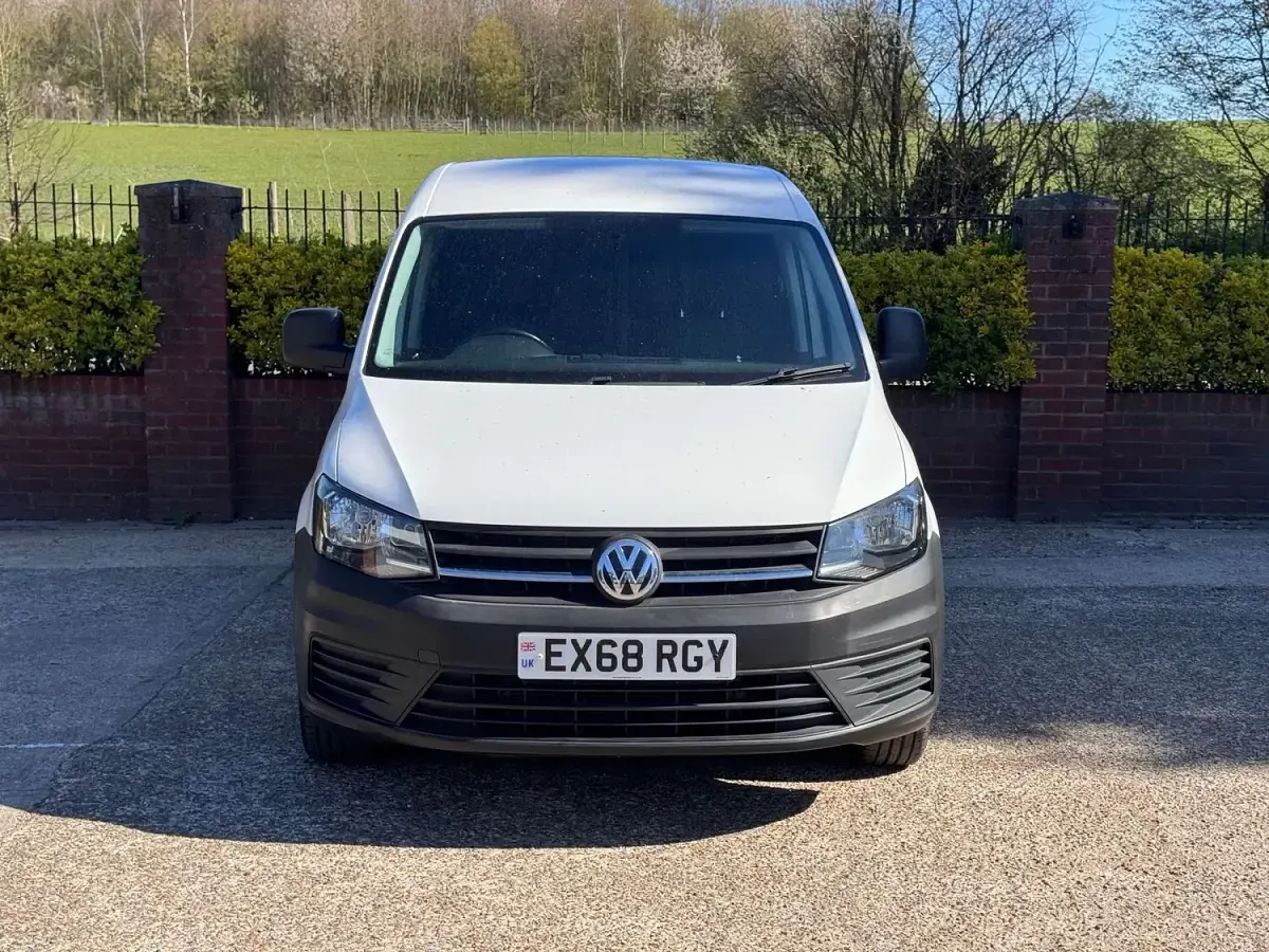 Used VW Caddy Startline 122 HP (89 kW) 2018 White MPV
