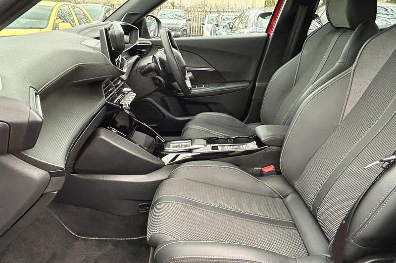 Used Peugeot 2008 GT 143 HP (105 kW) 2025 Red SUV