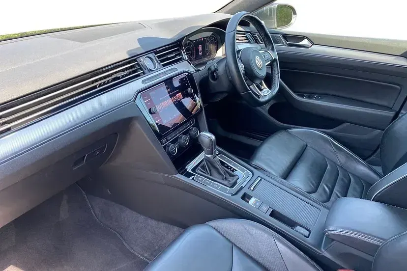 Used VW Arteon R-line 240 HP (176 kW) 2017 Manganese grey Hatchback