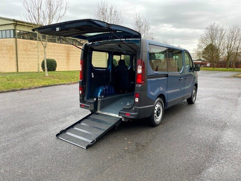 Blue Used 2016 Vauxhall Vivaro Van | £11,450 (A bit pricey) - Image 1/4