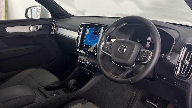 Usado Volvo XC40 Core 161 CV (118 kW) 2025 SUV