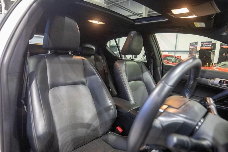 Used Lexus CT200h Sport Line 2015 White Hatchback