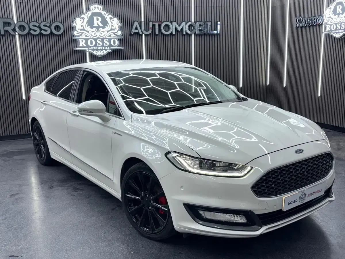 Used Ford Mondeo 2016 White Sedan