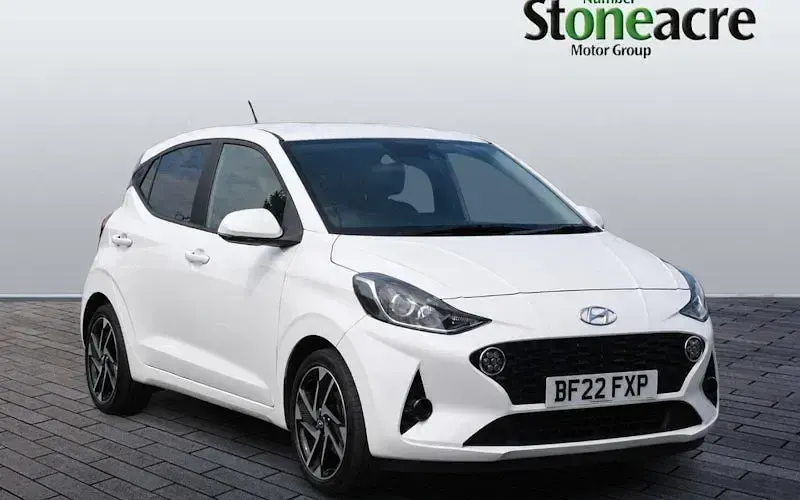Used Hyundai i10 Premium 67 HP (49 kW) 2022 Hatchback