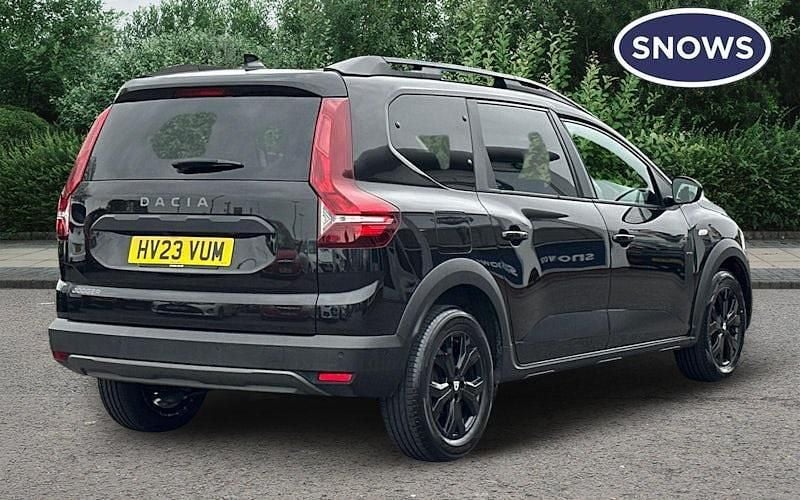 Second-hand Dacia Jogger Extreme 110 CP (80 kW) 2023 Negru Monovolum